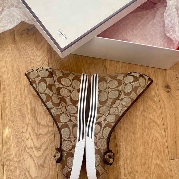 Authentic Coach wedge shoes sz 10 in excellent used conditions. - Picture 7 of 10